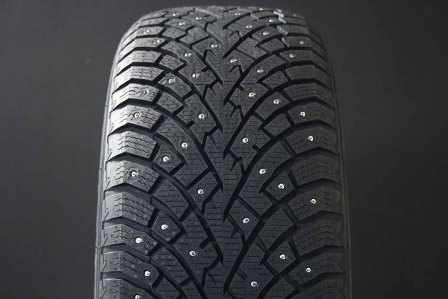215/60R16 Nokian Hakkapeliitta 01 Dubb