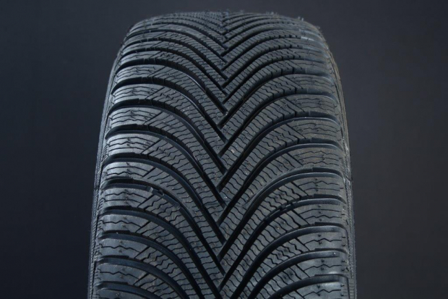 Michelin ALPIN 5 RUNFLAT