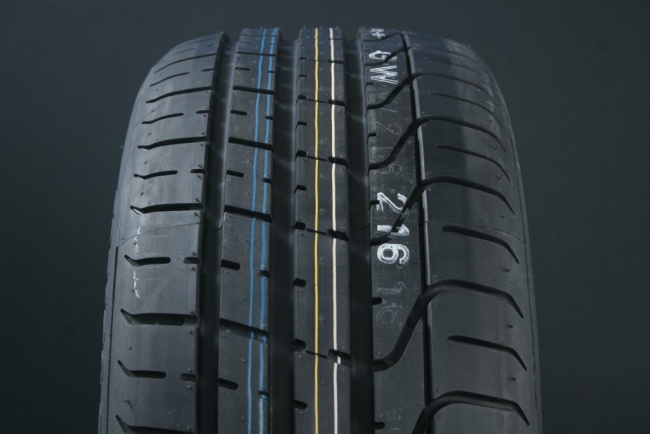 Pirelli P Zero 295/40 R21