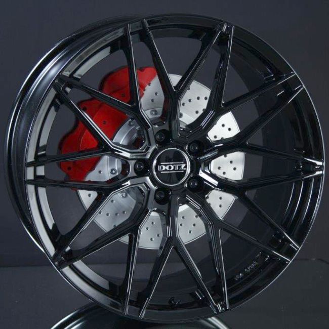 DOTZ SUZUKA BLACK DEMO 8,5X19 | Alk. 234,00 €