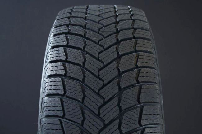 265/70R18 MICHELIN X-ICE SNOW SUV FRIKTION | Alk. 266,00 €