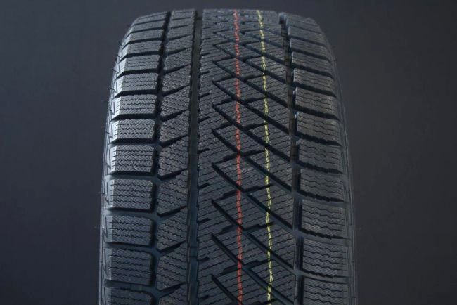 235/45R20 MAZZINI SNOW LEOPARD 2 FRIKTION | Alk. 128,00 €