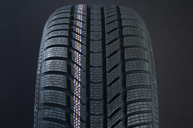 255/45R20 CONTINENTAL TS 870P FRIKTION ryhmss RENKAAT / KITKARENKAAT @ Svenska Gummihuset AB (F2025545CONTS870P)