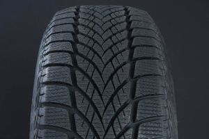 225/45R18 GOODYEAR ULTRA GRIP ICE 2 FRIKTION DOT2022