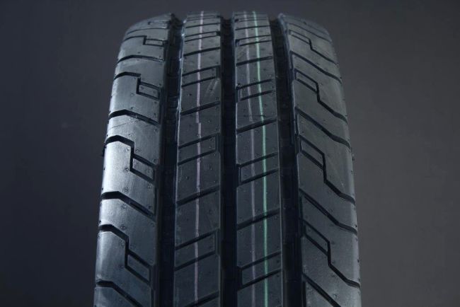 225/75R16 CONTINENTAL VANCONTACT 100 C-D�CK DEMO ryhm�ss� RENKAAT / KES�RENKAAT @ Svenska Gummihuset AB (S1622575COV100DEM)