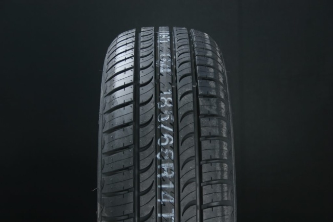 145/80R13 HANKOOK OPTIMO K715 ryhmss RENKAAT / KESRENKAAT @ Svenska Gummihuset AB (S1314580HANK715)