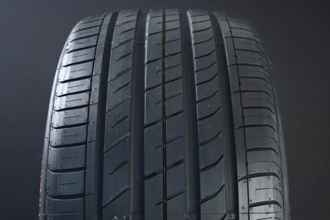 245/50R18 NEXEN N'FERA SU1 ryhmss RENKAAT / KESRENKAAT @ Svenska Gummihuset AB (S1824550NEXNF)