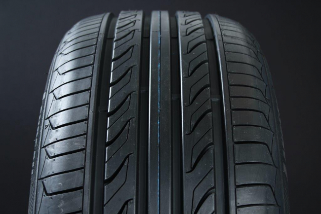 225/55R17 LANDSAIL LS388 RUNFLAT ryhmss RENKAAT / KESRENKAAT @ Svenska Gummihuset AB (S1722555LANDLS388RFT)