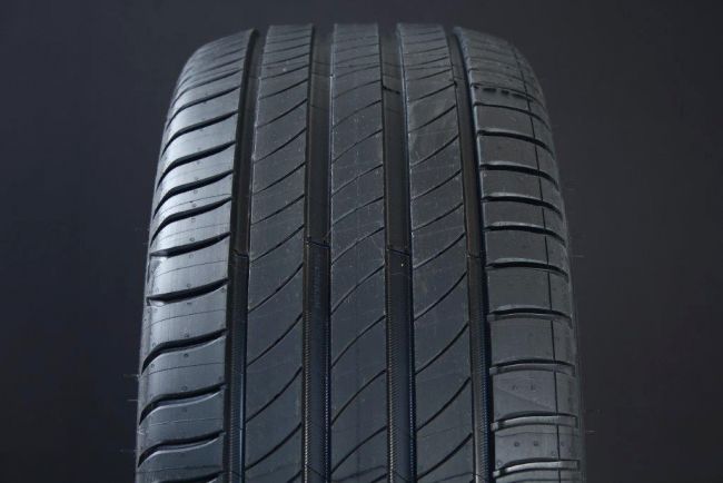 225/50R19 MICHELIN PRIMACY 4+ ryhmss RENKAAT / KESRENKAAT @ Svenska Gummihuset AB (S1922550MIPR4P)
