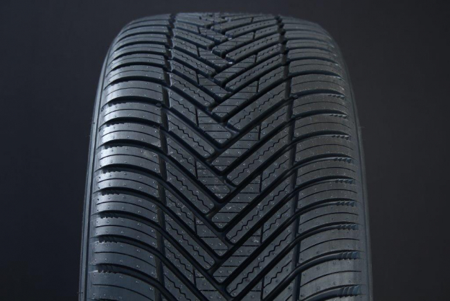 195/60R16 HANKOOK H750 KINERGY 4S 2 ryhmss RENKAAT / KESRENKAAT @ Svenska Gummihuset AB (S1619560HAN750)