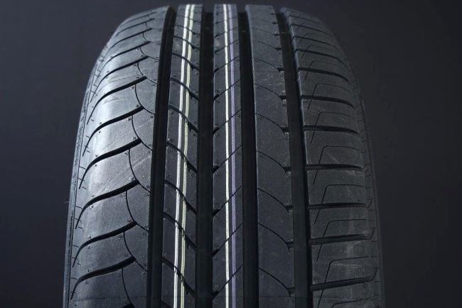 245/45R18 GOODYEAR EFFICIENTGRIP ryhm�ss� RENKAAT / KES�RENKAAT @ Svenska Gummihuset AB (S1824545GOODEFFI)