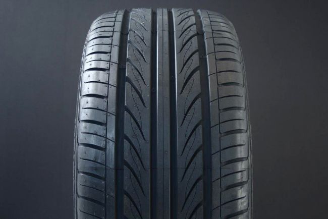 255/40R19 MAZZINI ECO 607 ryhmss RENKAAT / KESRENKAAT @ Svenska Gummihuset AB (S1925540MAZE607)