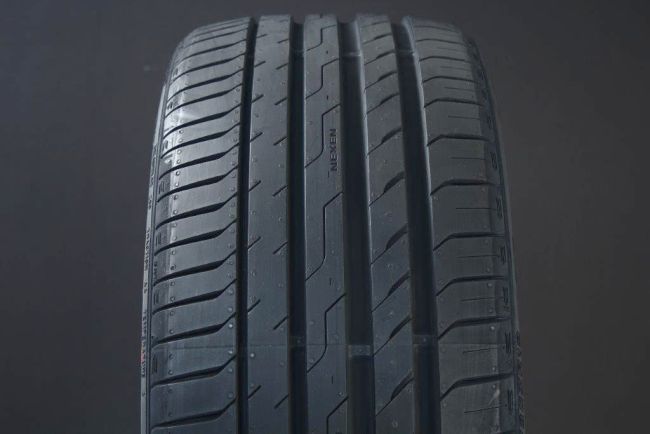 255/45R20 NEXEN N'FERA SPORT SUV ryhmss RENKAAT / KESRENKAAT @ Svenska Gummihuset AB (S2025545NEXNFSPOR)