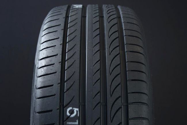 235/45R17 PIRELLI POWERGY ryhmss RENKAAT / KESRENKAAT @ Svenska Gummihuset AB (S1723545PIRPOW)