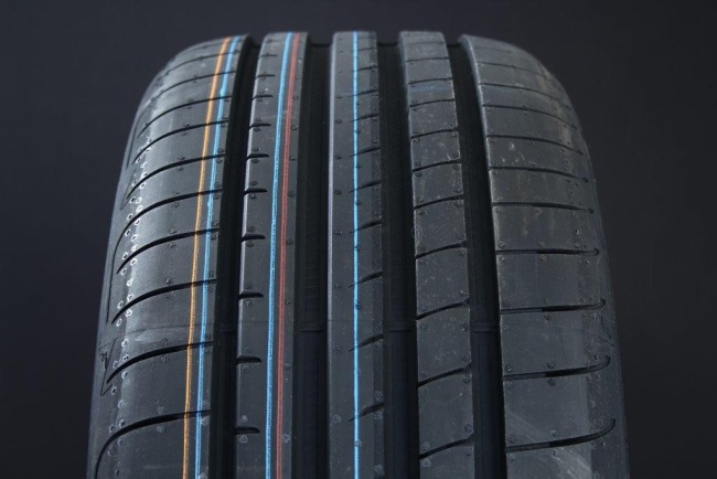 245/40R19 GOODYEAR EAGLE F1 ASYMMETRIC 3 ryhmss RENKAAT / KESRENKAAT @ Svenska Gummihuset AB (S1924540GOODF1AS3)