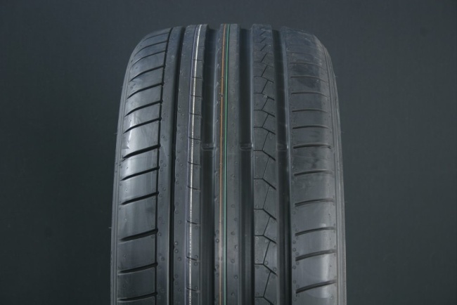 245/35R20 DUNLOP SPORT MAXX GT RUNFLAT ryhmss RENKAAT / KESRENKAAT @ Svenska Gummihuset AB (S2024535DUNLMAXXGTRFT)