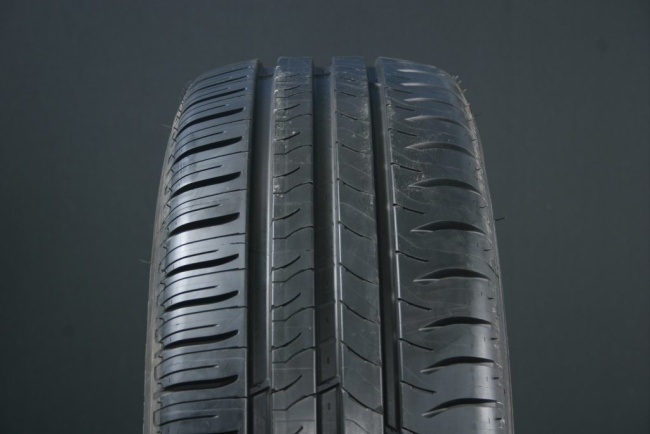 205/55R16 MICHELIN ENERGY SAVER + GRNX ryhmss RENKAAT / KESRENKAAT @ Svenska Gummihuset AB (S1620555MICHENSAVGRNX)