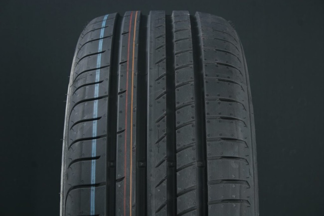 235/40R18 GOODYEAR EAGLE F1 ASYMMETRIC 2 ryhmss RENKAAT / KESRENKAAT @ Svenska Gummihuset AB (S1823540GOODF1AS2)
