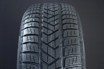 235/45R18 PIRELLI SOTTOZERO 3 FRIKTION ryhmss RENKAAT / KITKARENKAAT @ Svenska Gummihuset AB (F1823545PISOZE3)