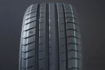 215/55R17 TRIANGLE EFFEXSPORT TH202 ryhmss RENKAAT / KESRENKAAT @ Svenska Gummihuset AB (S1721555TRITH202)