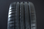 285/35R21 MICHELIN PILOT SPORT 4 S ryhmss RENKAAT / KESRENKAAT @ Svenska Gummihuset AB (S2128535MICHPS4)